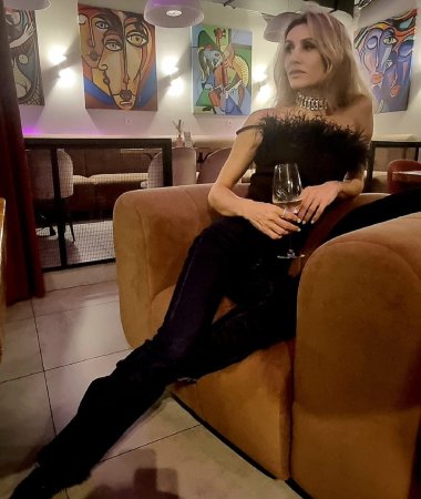 Anastasia, 45