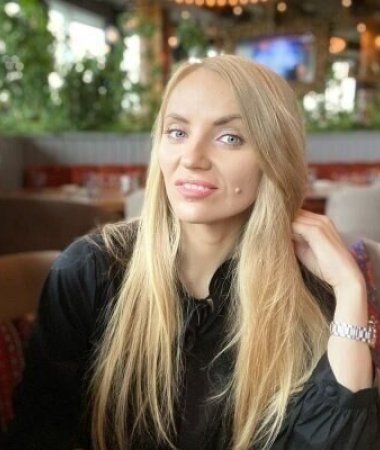 Alena, 37