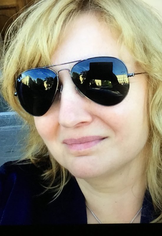 Liudmila • 64 • Russie