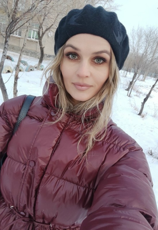 Maria • 47 • Russia