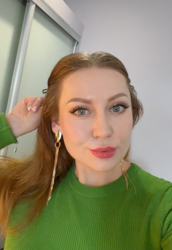 Anastasia • 41 • Russia