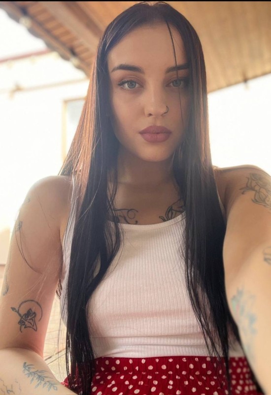 Karina • 24 • Ukraine 🇺🇦